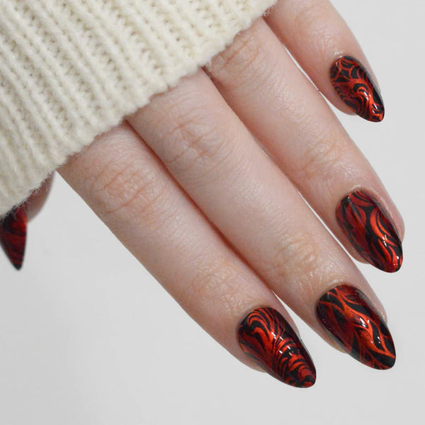 Maniology - Stamping Plate - Polished Swirls - M658