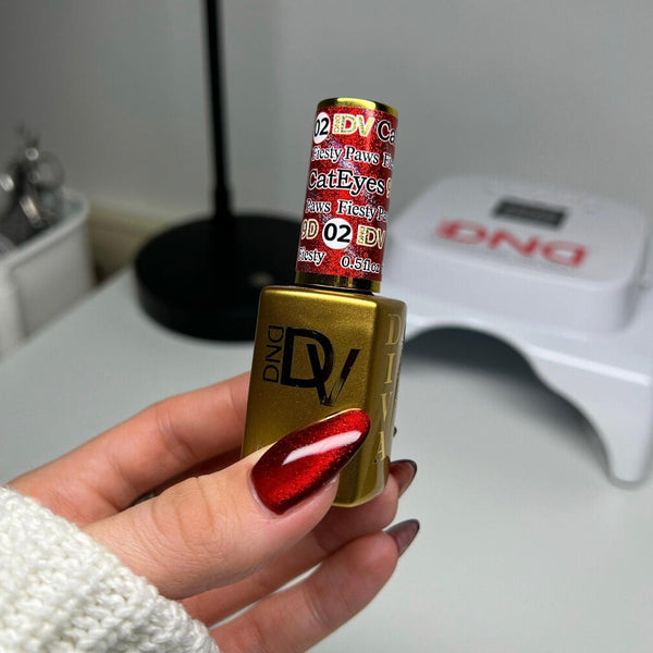 DND - Diva 9D Cat Eye - Glassball - Fiesty Paws #02