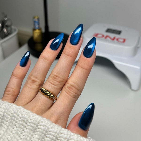 DND - Diva 9D Cat Eye - Glassball - Loyal To You #04