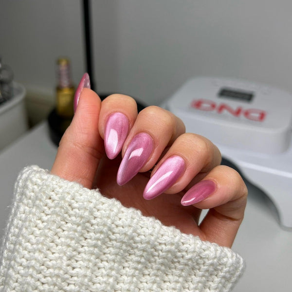 DND - Diva 9D Cat Eye - Glassball - Kitty Blossom #08