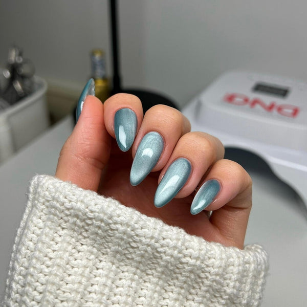 DND - Diva 9D Cat Eye - Glassball - Glass Slipper #10