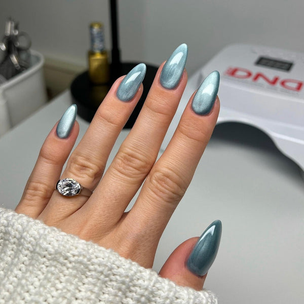 DND - Diva 9D Cat Eye - Glassball - Glass Slipper #10