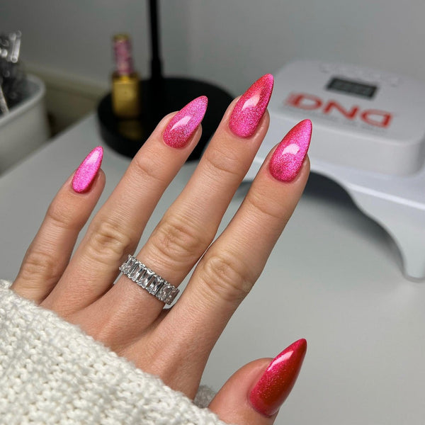 DND - Diva 9D Cat Eye - Candy - Hi, Kitty! #14