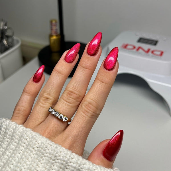 DND - Diva 9D Cat Eye - Candy - Ro-Meowtic #17