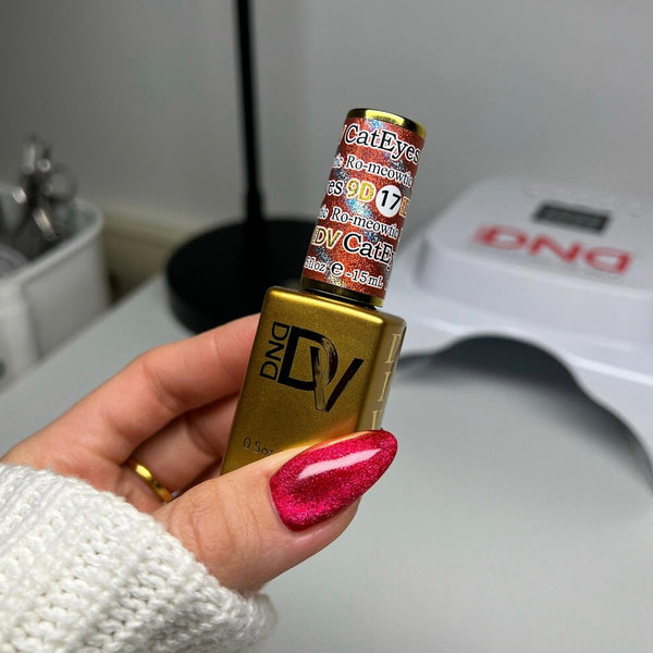 DND - Diva 9D Cat Eye - Candy - Ro-Meowtic #17