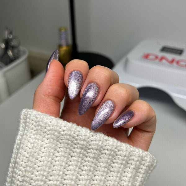 DND - Diva 9D Cat Eye - Candy - Wild Berry #19