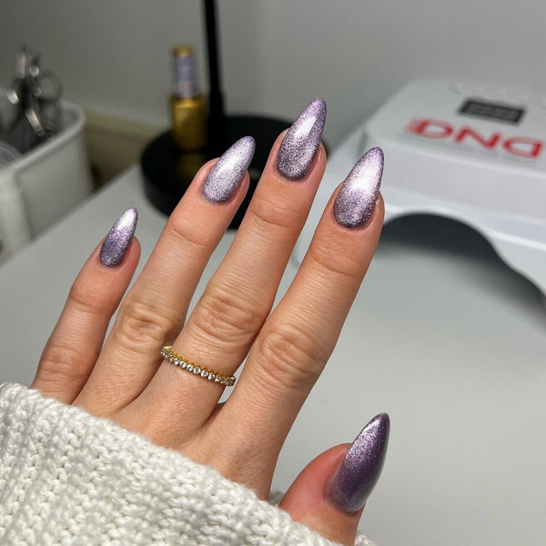 DND - Diva 9D Cat Eye - Candy - Wild Berry #19