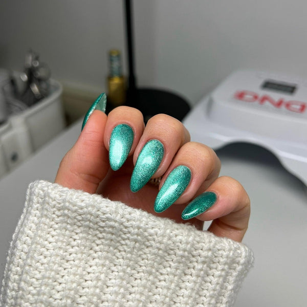 DND - Diva 9D Cat Eye - Candy - Leopard Mint #20