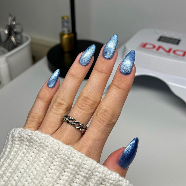 DND - Diva 9D Cat Eye - Candy - Catnip Craze #23