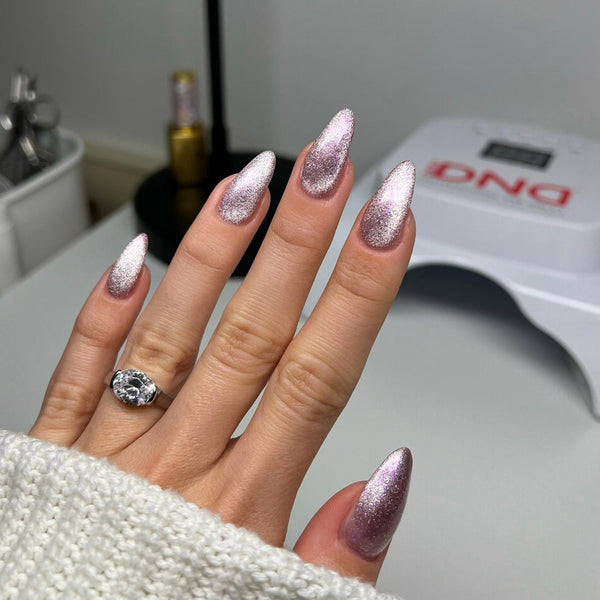 DND - Diva 9D Cat Eye - Daydream - Pucker Up #33