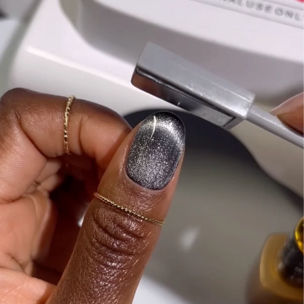 DND - No. 1 Cat Eye Magnet