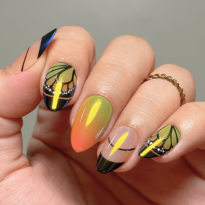 Maniology - Press On Nails - Fairycore - Short Almond