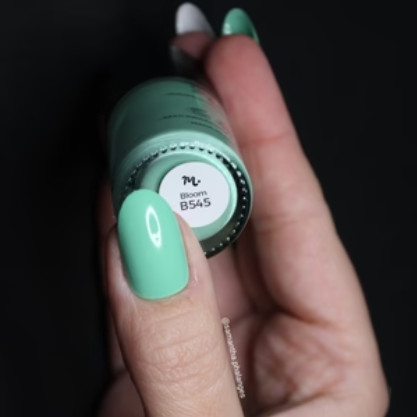 Maniology - Stamping Nail Polish - Fresh Start: Bloom (B545) - Green Cream