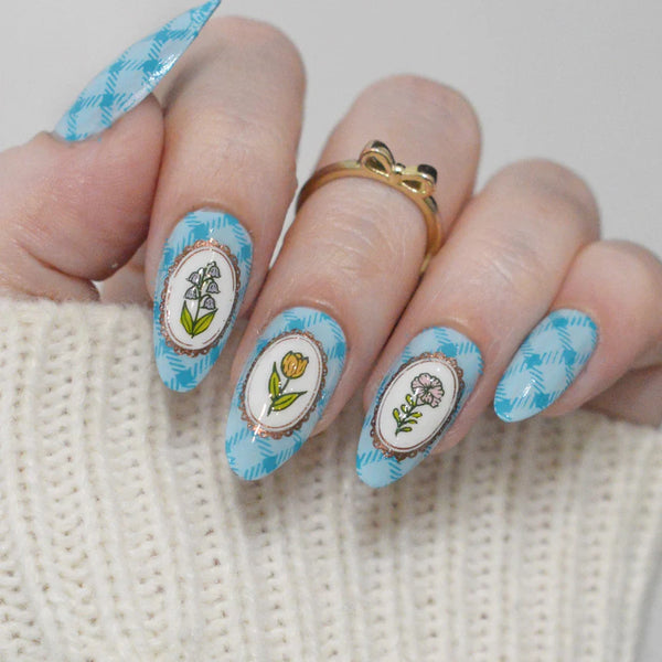 Maniology - Stamping Plate - Floral Moments (M652)