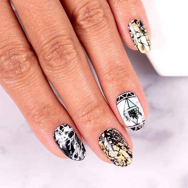 Maniology - Stamping Plate - Chic Peek: Heart of Stone #XL476