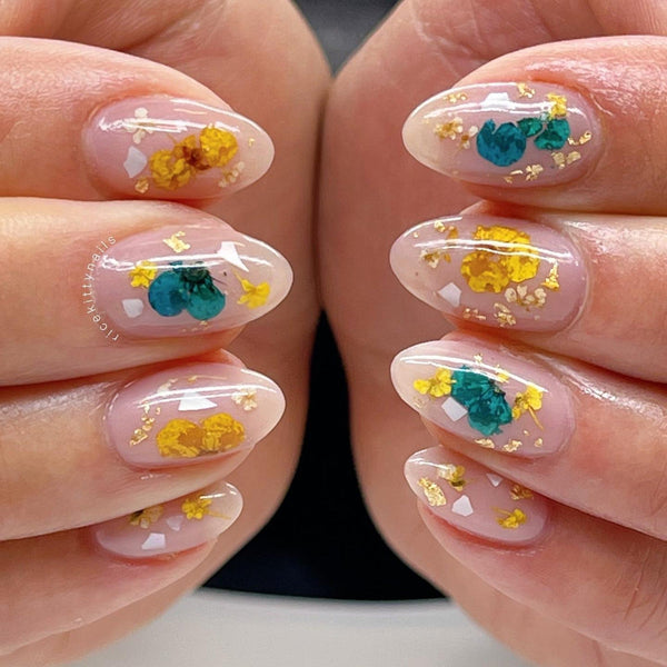 Daily Charme - Pressed Dry Natural Petal Flower Set - 12 Colors