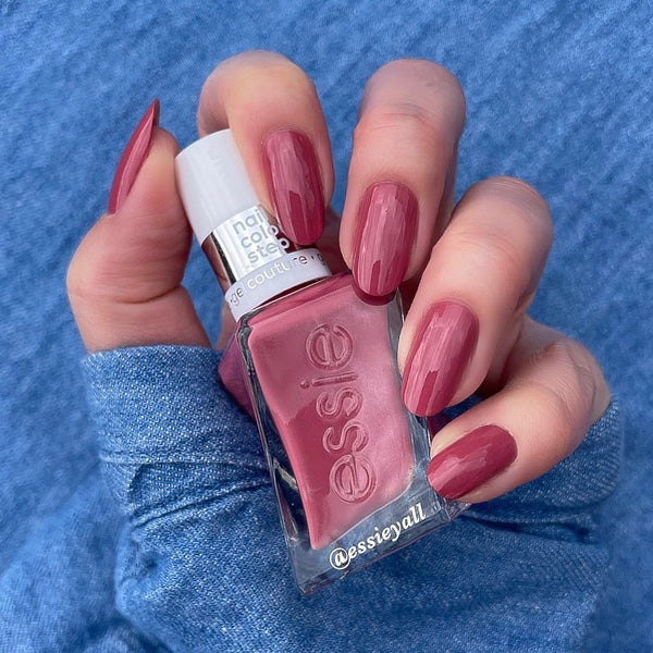 Essie Gel Couture - gloves are off - #1248
