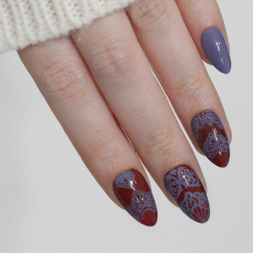 Maniology - Stamping Plate - Fit for a Queen  (M686)