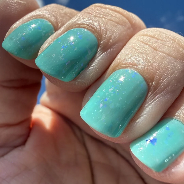 Loud Lacquer - It’s Giving... Birthday 0.45 oz