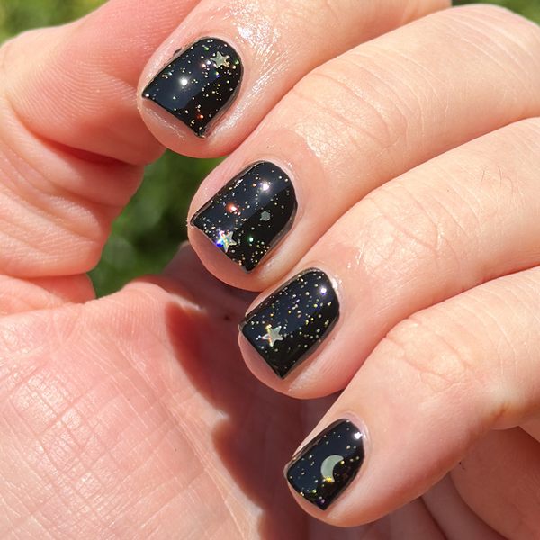 KBShimmer - Nail Polish - Moon A Little Closer Topper